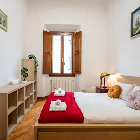 Orcagna Apartment *